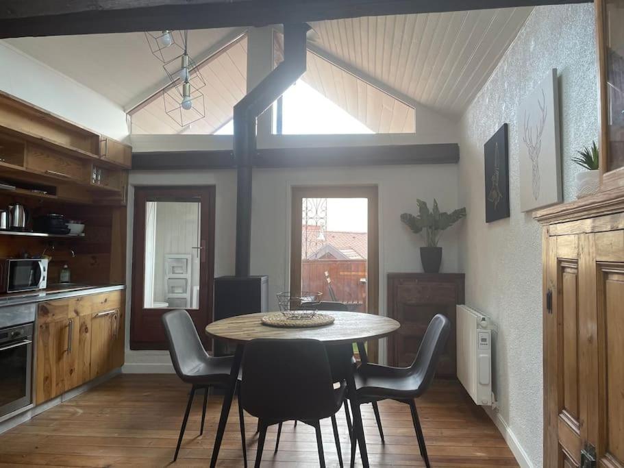 Appartement Plein De Charme - Coeur Vieille Ville Annecy Esterno foto
