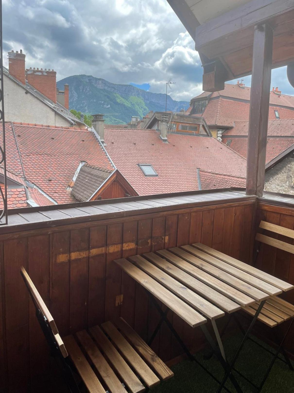 Appartement Plein De Charme - Coeur Vieille Ville Annecy Esterno foto